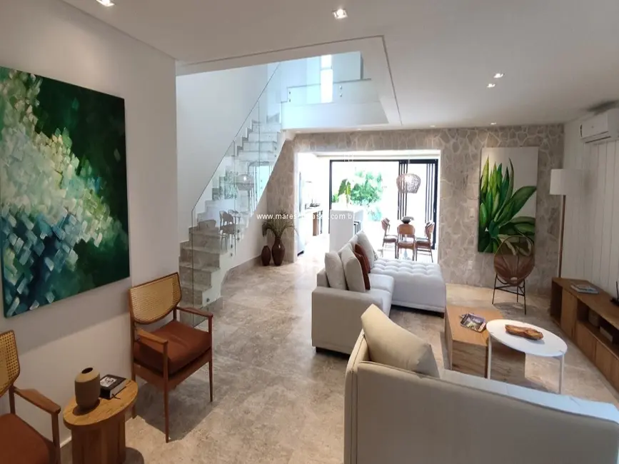 Foto 4 de Casa com 4 quartos à venda, 220m2 em Sao Sebastiao - SP