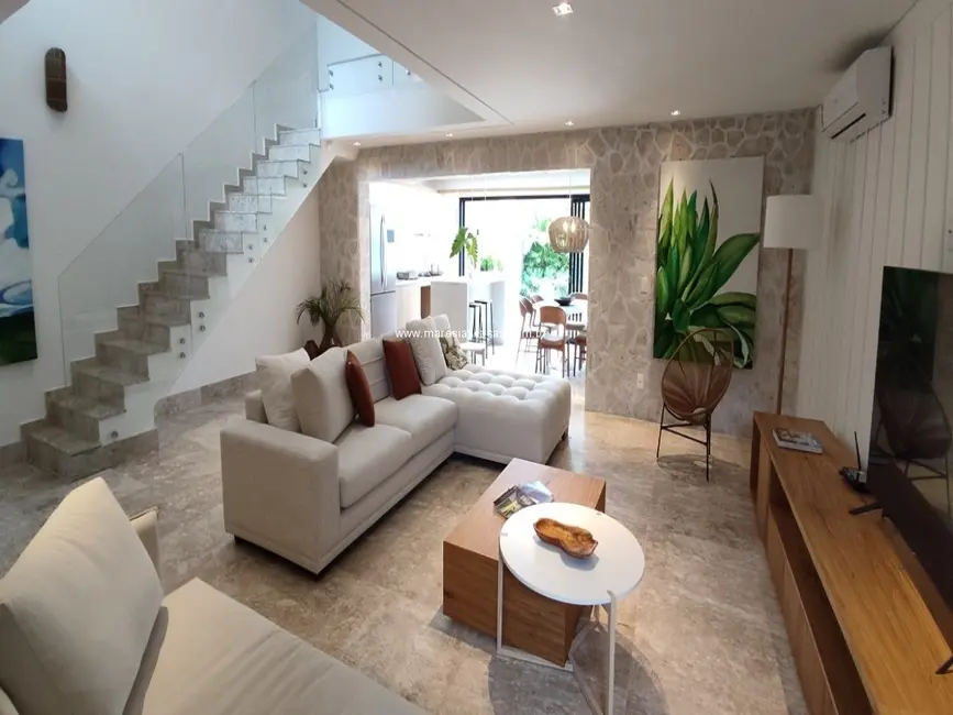 Foto 3 de Casa com 4 quartos à venda, 220m2 em Sao Sebastiao - SP