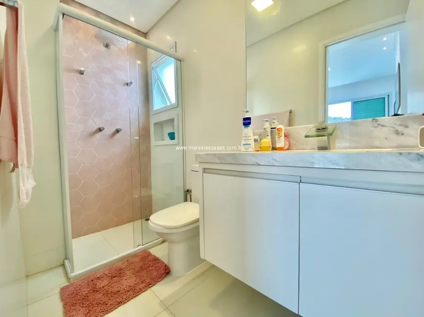 Apartamento com 4 quartos à venda, 432m2 em Pitangueiras, Guaruja - SP - imagem 9 Foto 9 de Apartamento com 4 quartos à venda, 432m2 em Pitangueiras, Guaruja - SP