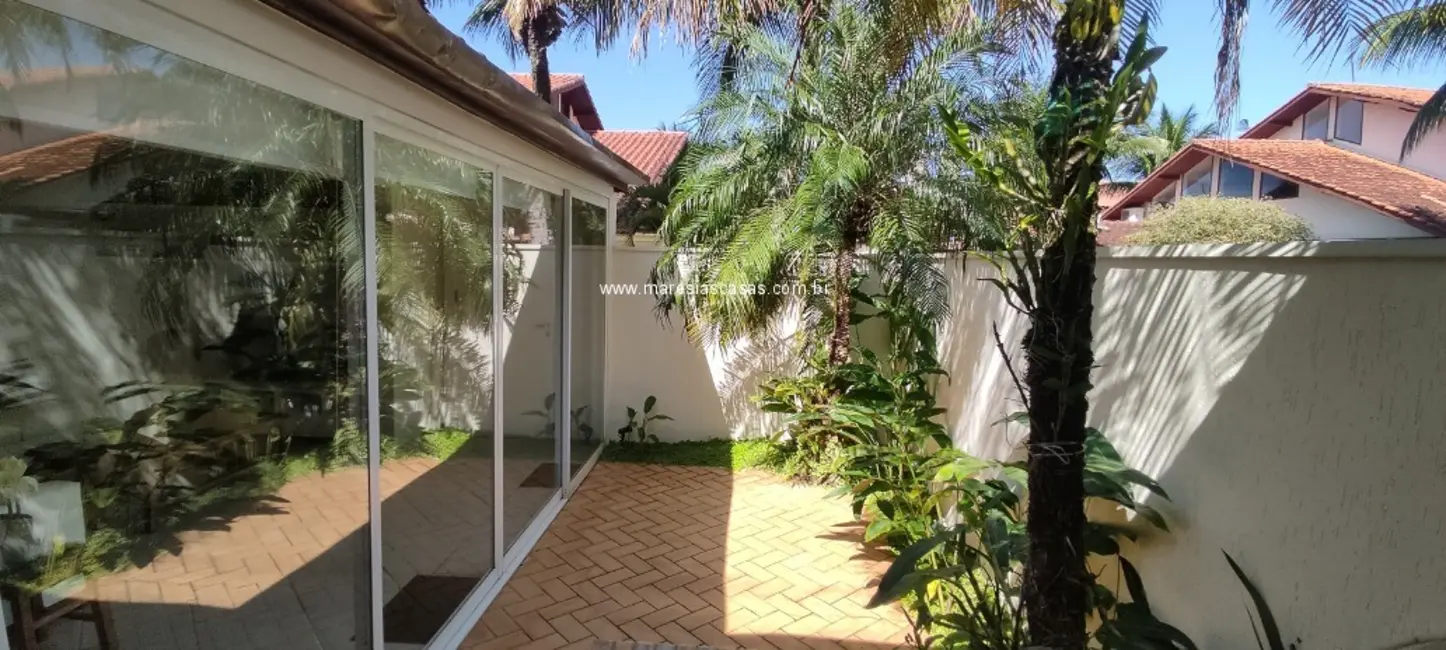 Foto 6 de Casa de Condomínio com 4 quartos à venda, 120m2 em Sao Sebastiao - SP