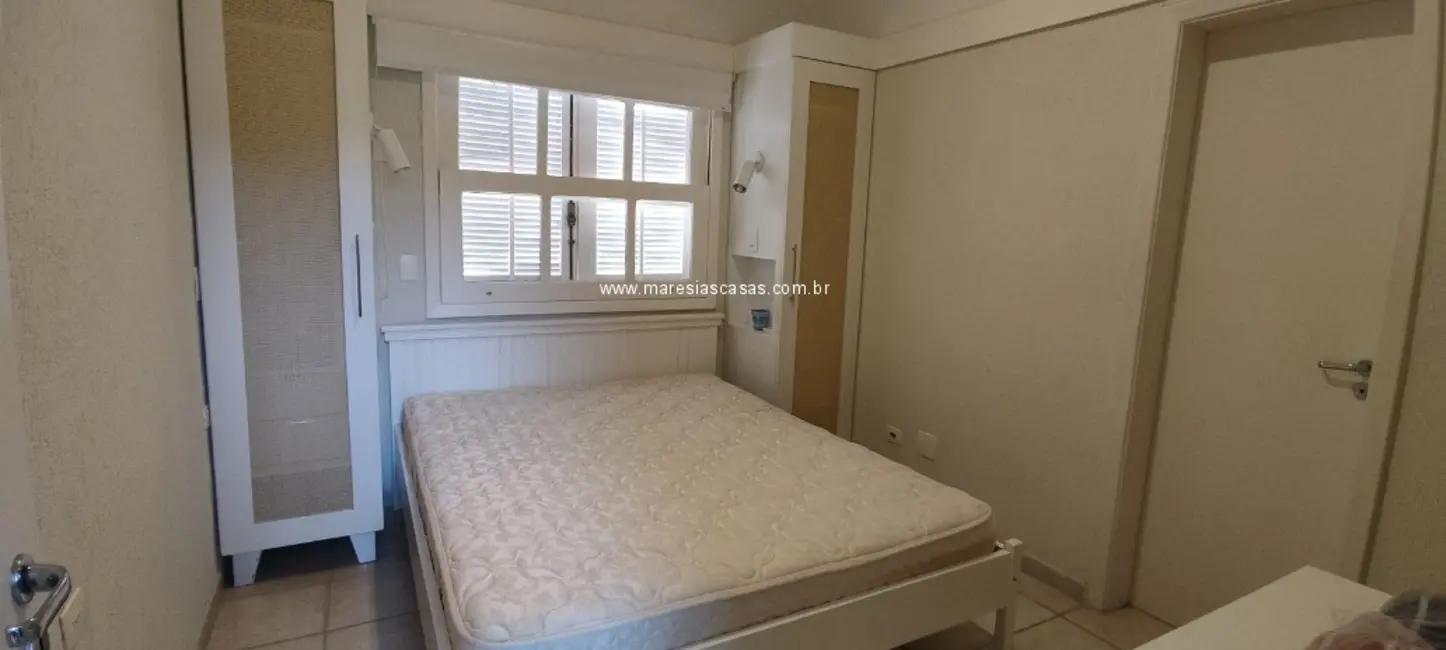 Foto 9 de Casa de Condomínio com 4 quartos à venda, 120m2 em Sao Sebastiao - SP