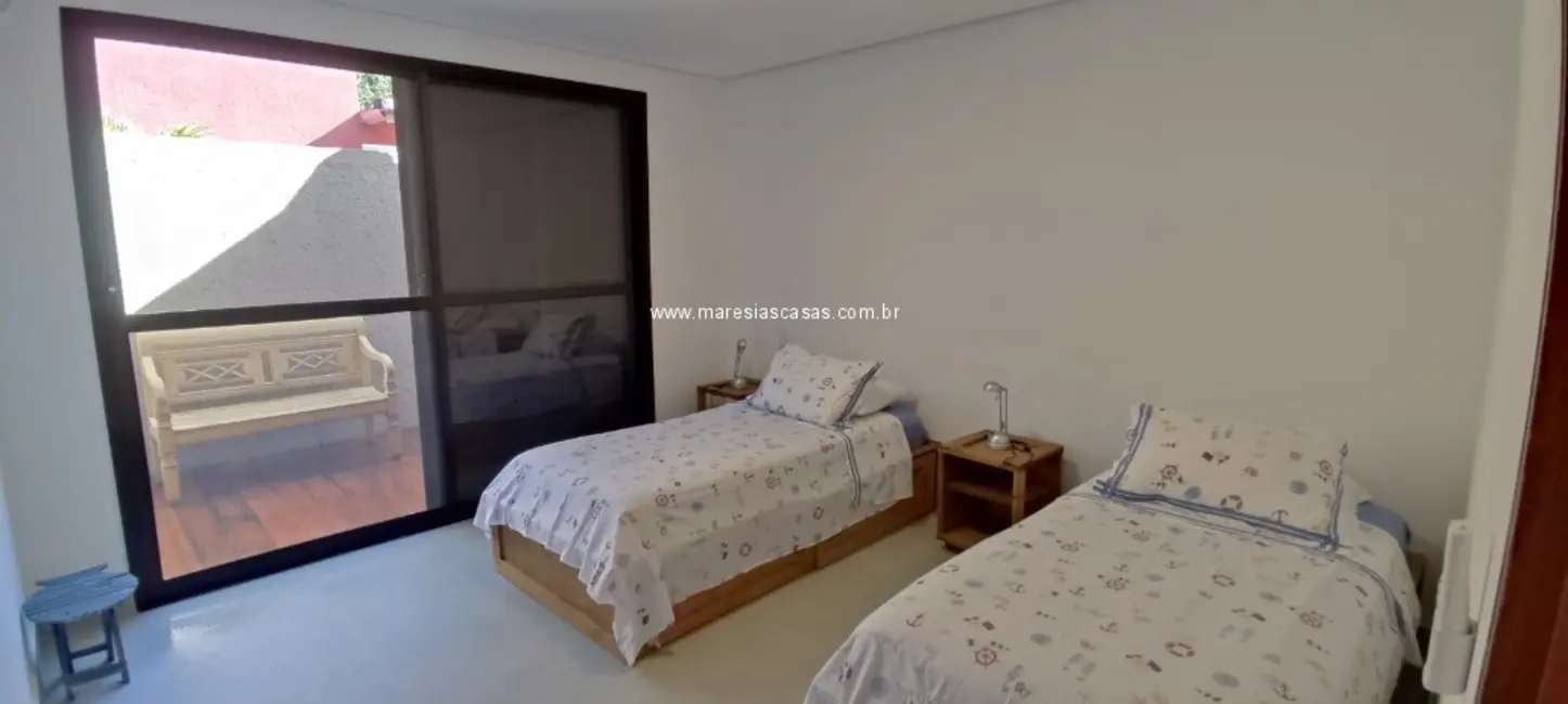 Foto 5 de Casa de Condomínio com 4 quartos à venda, 280m2 em Sao Sebastiao - SP