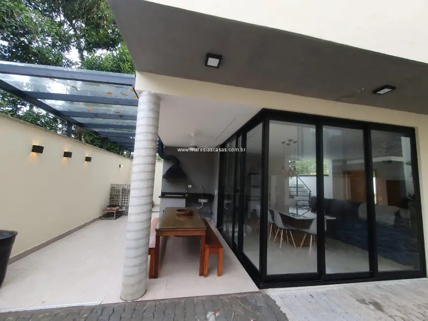 Foto 2 de Casa de Condomínio com 3 quartos à venda, 120m2 em Sao Sebastiao - SP