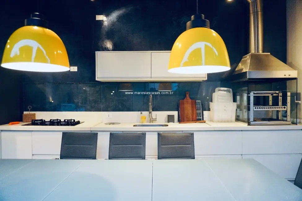 Foto 5 de Casa de Condomínio com 2 quartos à venda, 140m2 em Sao Sebastiao - SP