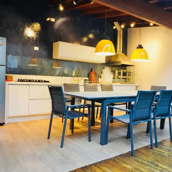 Foto 8 de Casa de Condomínio com 2 quartos à venda, 140m2 em Sao Sebastiao - SP