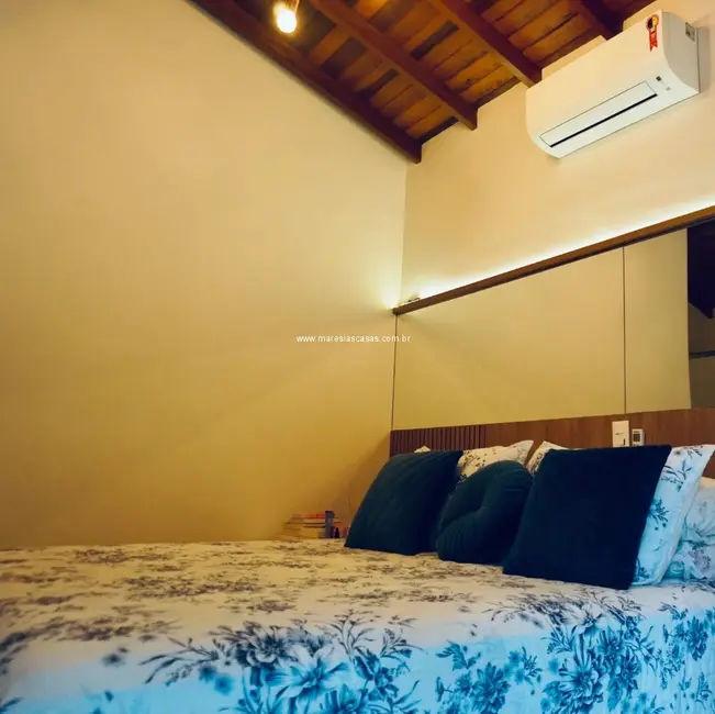 Foto 9 de Casa de Condomínio com 2 quartos à venda, 140m2 em Sao Sebastiao - SP