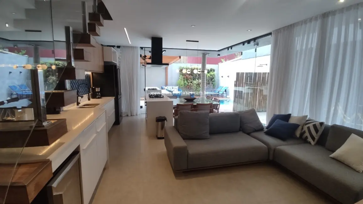 Foto 5 de Casa de Condomínio com 3 quartos à venda, 150m2 em Sao Sebastiao - SP