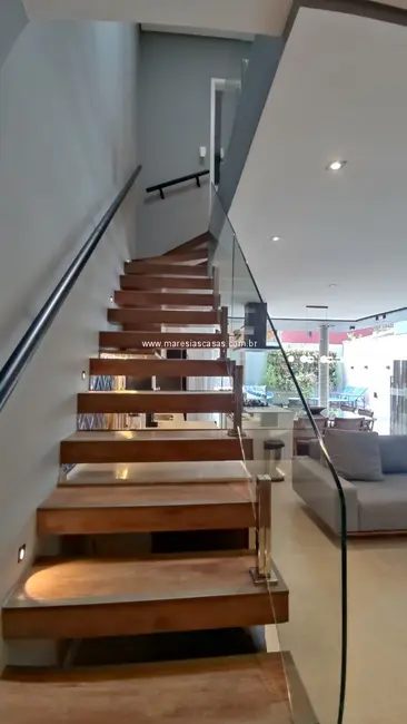 Foto 4 de Casa de Condomínio com 3 quartos à venda, 150m2 em Sao Sebastiao - SP