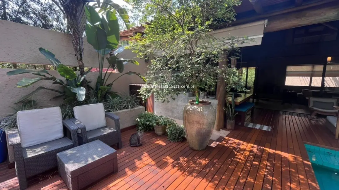 Foto 4 de Casa de Condomínio com 4 quartos à venda, 220m2 em Sao Sebastiao - SP