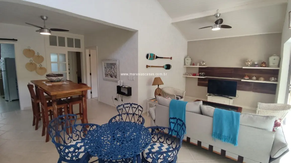 Foto 2 de Casa de Condomínio com 4 quartos à venda, 140m2 em Sao Sebastiao - SP