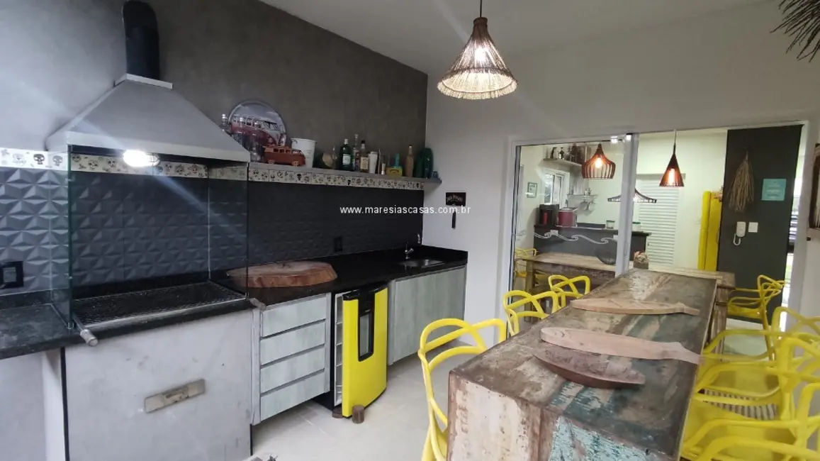 Foto 3 de Casa de Condomínio com 3 quartos à venda, 120m2 em Sao Sebastiao - SP