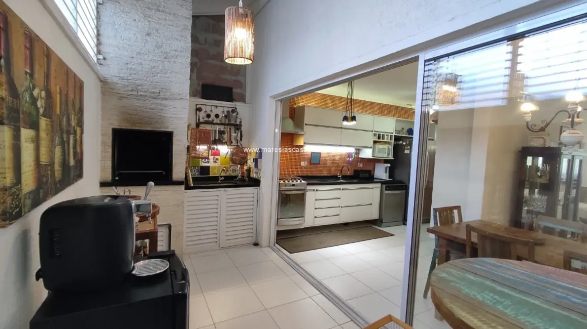 Foto 9 de Casa de Condomínio com 3 quartos à venda, 126m2 em Sao Sebastiao - SP