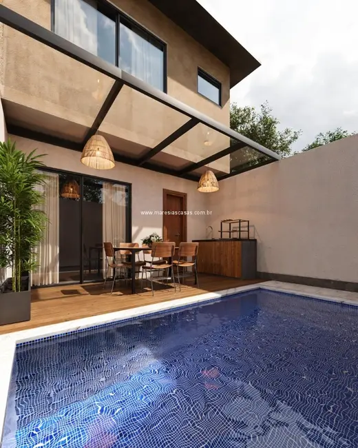 Foto 1 de Casa de Condomínio com 2 quartos à venda, 95m2 em Sao Sebastiao - SP