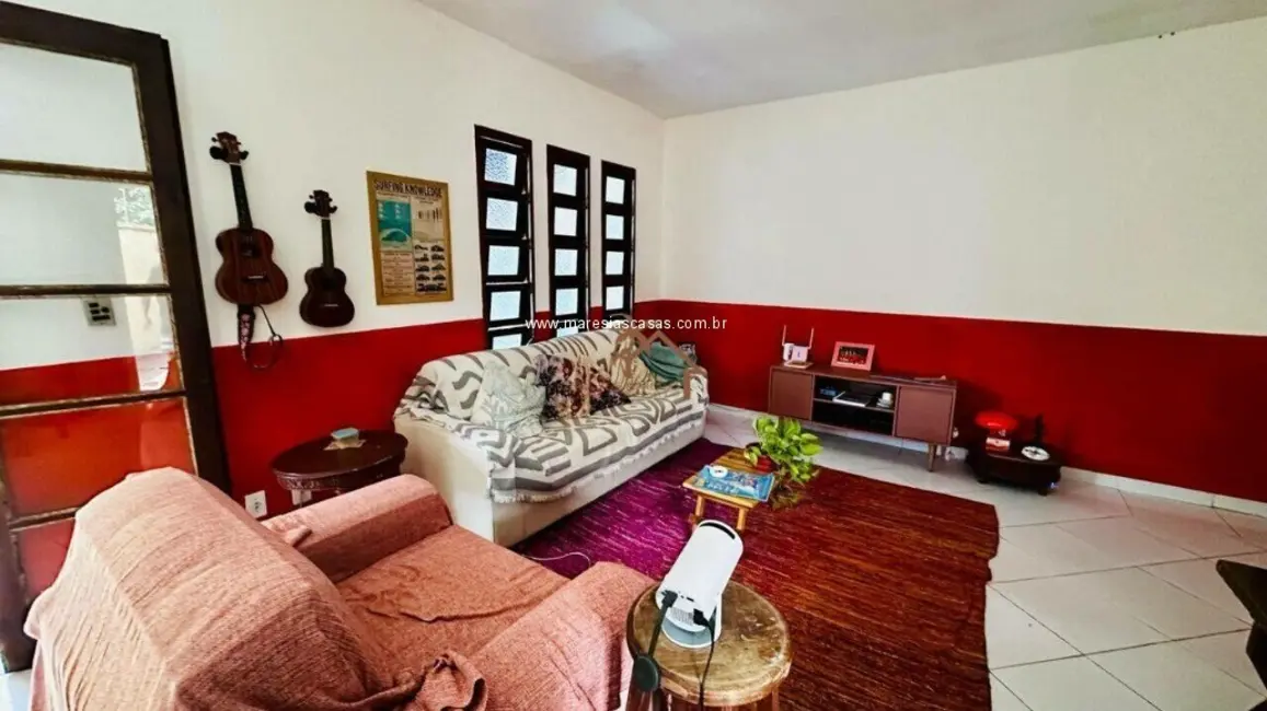 Foto 2 de Casa com 2 quartos à venda, 177m2 em Sao Sebastiao - SP