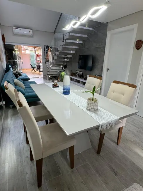 Foto 3 de Casa de Condomínio com 2 quartos à venda, 120m2 em Sao Sebastiao - SP