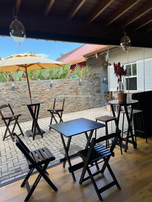 Foto 9 de Casa de Condomínio com 2 quartos à venda, 120m2 em Sao Sebastiao - SP