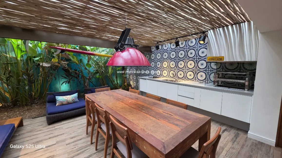 Foto 2 de Casa de Condomínio com 4 quartos à venda, 120m2 em Sao Sebastiao - SP