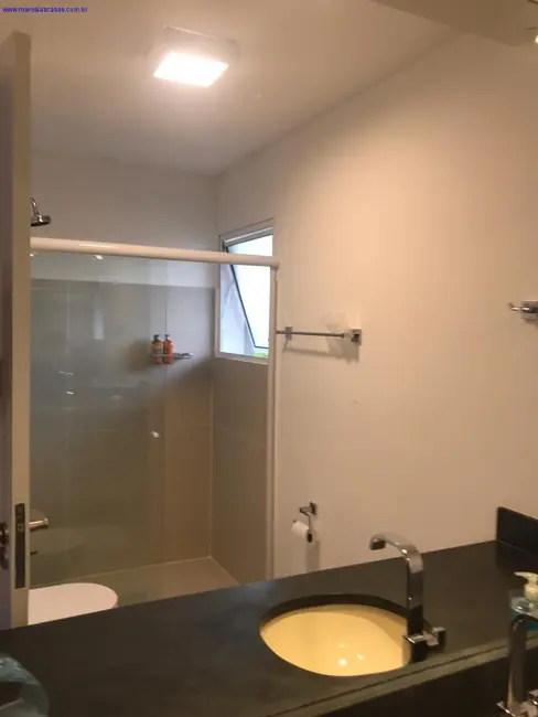 Foto 5 de Casa de Condomínio com 4 quartos à venda, 200m2 em Sao Sebastiao - SP