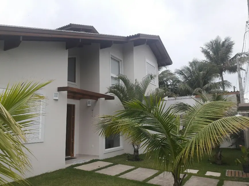 Foto 4 de Casa com 4 quartos para alugar, 200m2 em Sao Sebastiao - SP