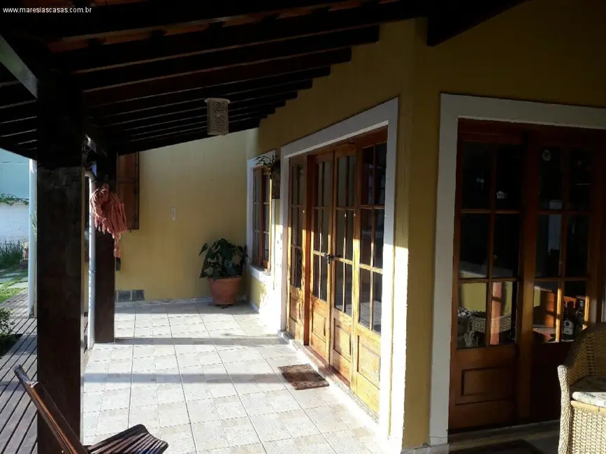 Foto 4 de Casa com 4 quartos para alugar, 350m2 em Sao Sebastiao - SP
