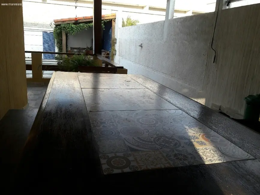 Foto 7 de Casa com 4 quartos para alugar, 350m2 em Sao Sebastiao - SP