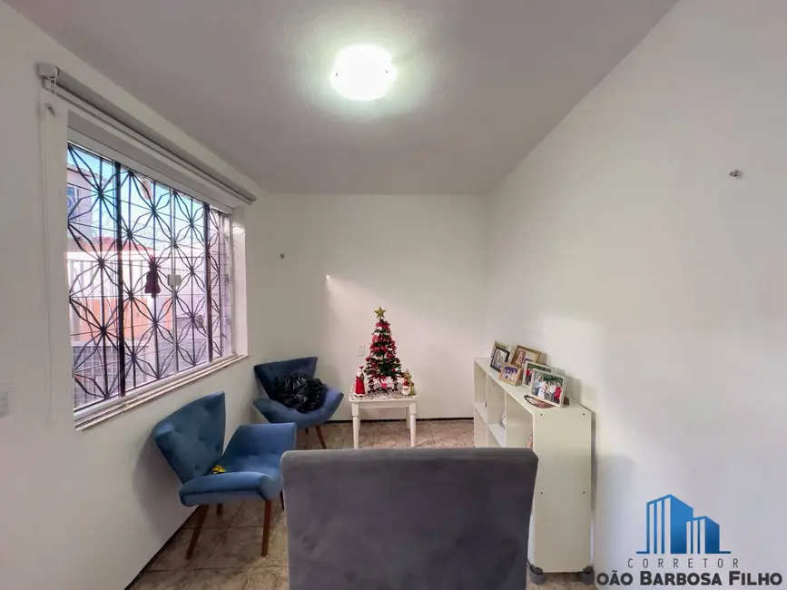 Casa com 3 quartos à venda, 87m2 em Centro, Fortaleza - CE - imagem 2 Foto 2 de Casa com 3 quartos à venda, 87m2 em Centro, Fortaleza - CE