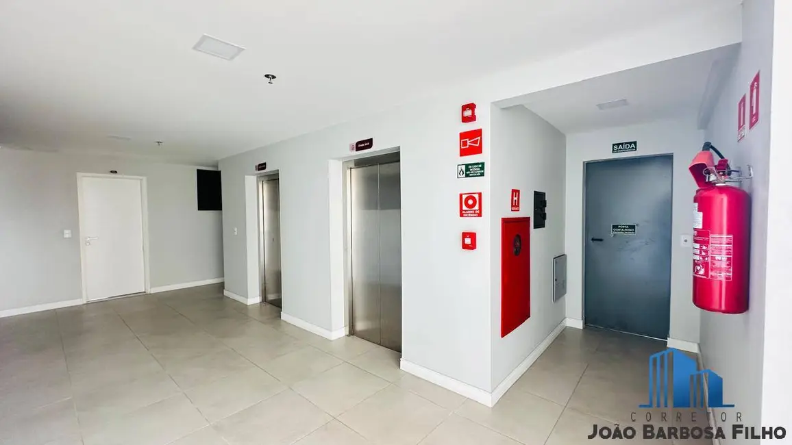 Foto 11 de Apartamento à venda em Meireles, Fortaleza - CE