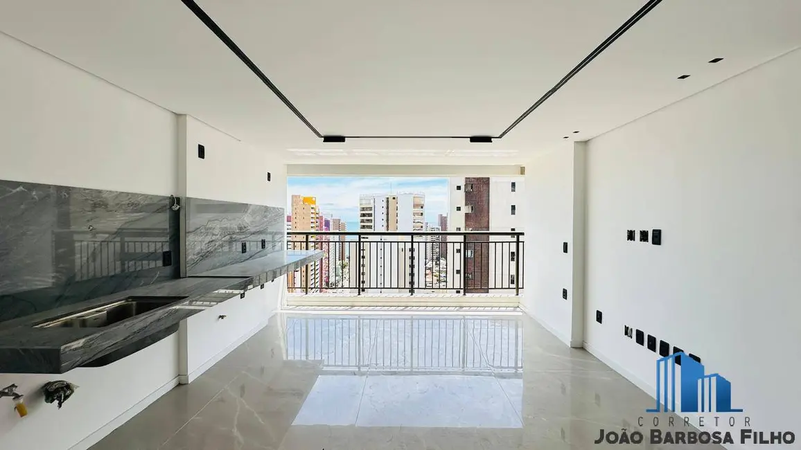 Foto 3 de Apartamento à venda em Meireles, Fortaleza - CE