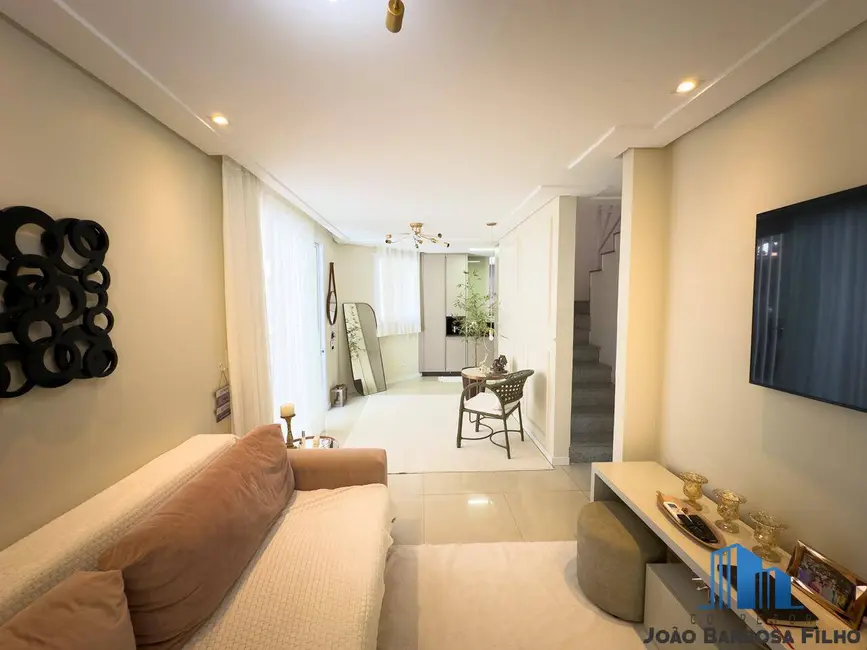 Foto 2 de Casa de Condomínio com 3 quartos à venda, 140m2 em Cocó, Fortaleza - CE