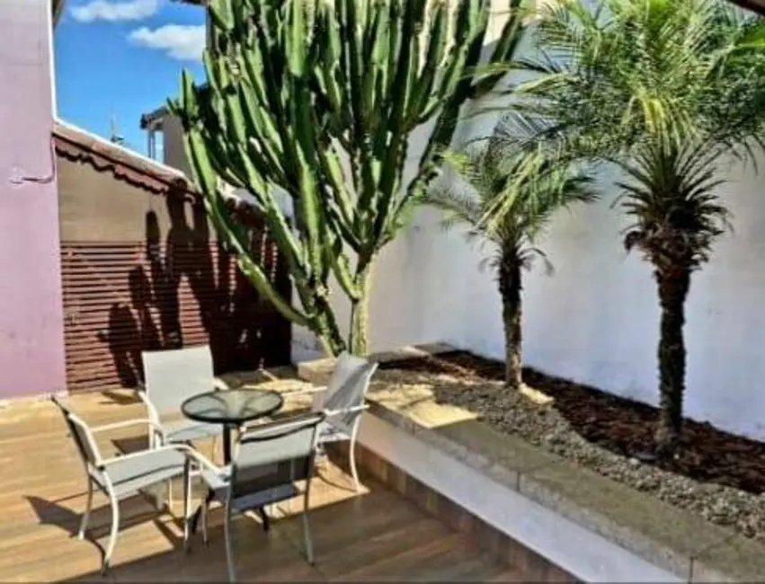 Casa de Condomínio com 5 quartos à venda, 280m2 em São Pedro, Juiz De Fora - MG - imagem 4 Foto 4 de Casa de Condomínio com 5 quartos à venda, 280m2 em São Pedro, Juiz De Fora - MG