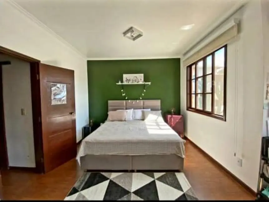 Casa de Condomínio com 5 quartos à venda, 280m2 em São Pedro, Juiz De Fora - MG - imagem 9 Foto 9 de Casa de Condomínio com 5 quartos à venda, 280m2 em São Pedro, Juiz De Fora - MG