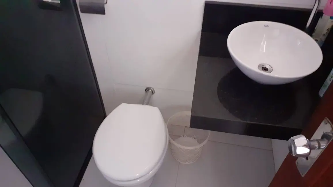 Foto 3 de Casa com 3 quartos à venda, 240m2 em São Mateus, Juiz De Fora - MG