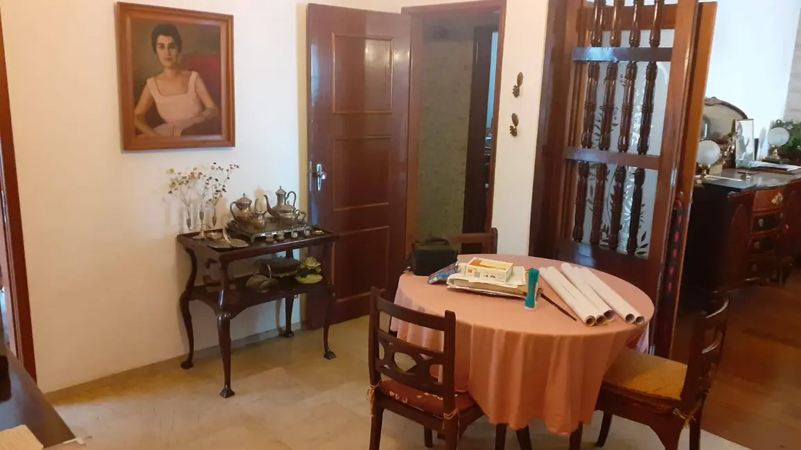 Apartamento com 3 quartos à venda, 187m2 em Centro, Juiz De Fora - MG - imagem 7 Foto 7 de Apartamento com 3 quartos à venda, 187m2 em Centro, Juiz De Fora - MG