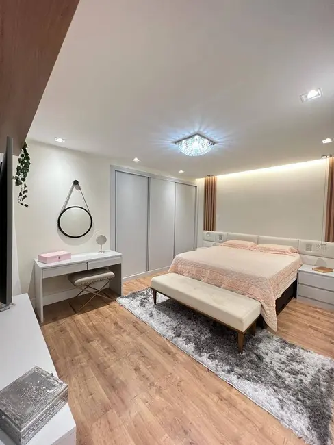 Apartamento com 3 quartos à venda em Juiz De Fora - MG - imagem 8 Foto 8 de Apartamento com 3 quartos à venda em Juiz De Fora - MG