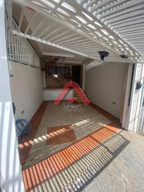 Casa com 2 quartos para alugar, 120m2 em Freguesia do Ó, São Paulo - SP - imagem 1 Foto 1 de Casa com 2 quartos para alugar, 120m2 em Freguesia do Ó, São Paulo - SP
