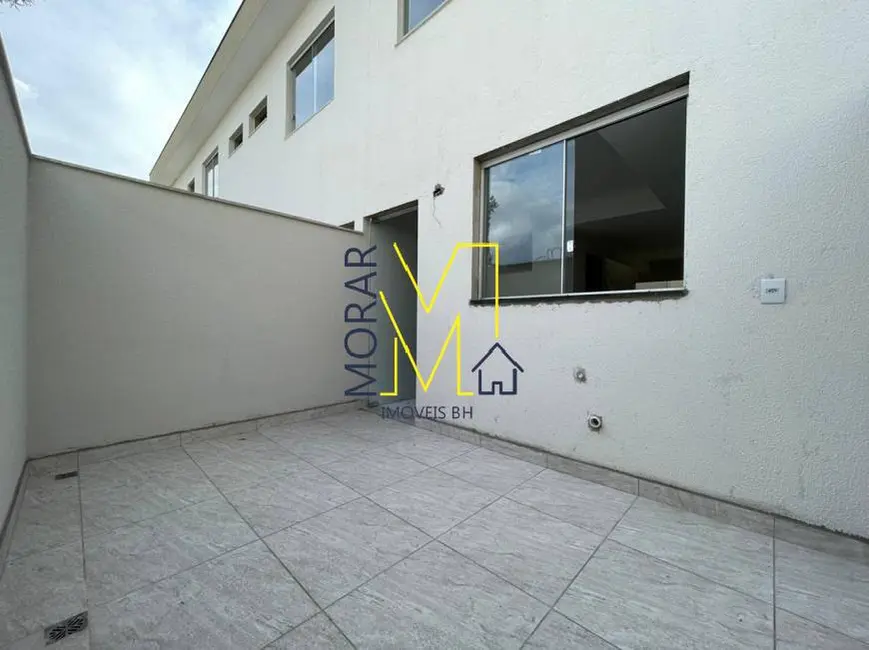 Foto 1 de Casa com 2 quartos à venda, 60m2 em Santa Mônica, Belo Horizonte - MG