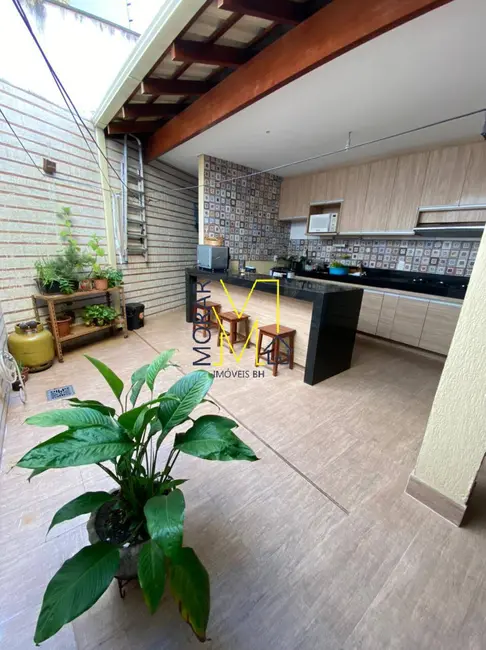 Foto 1 de Casa com 3 quartos à venda, 110m2 em Santa Amélia, Belo Horizonte - MG