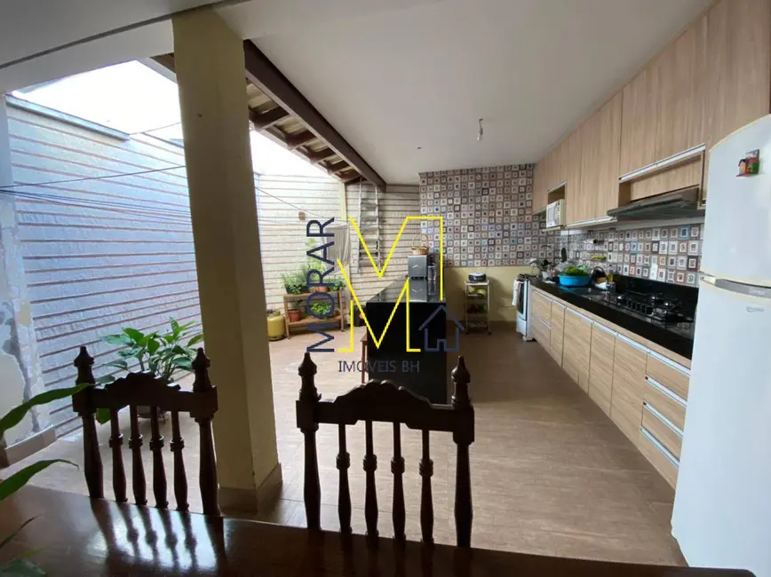 Foto 4 de Casa com 3 quartos à venda, 110m2 em Santa Amélia, Belo Horizonte - MG