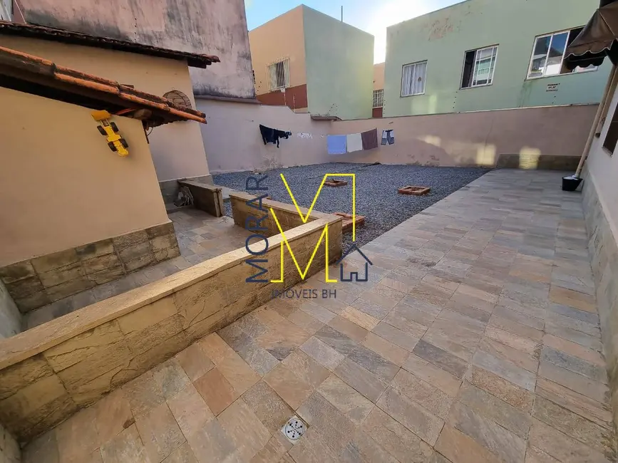 Foto 4 de Casa com 3 quartos à venda, 360m2 em Santa Amélia, Belo Horizonte - MG