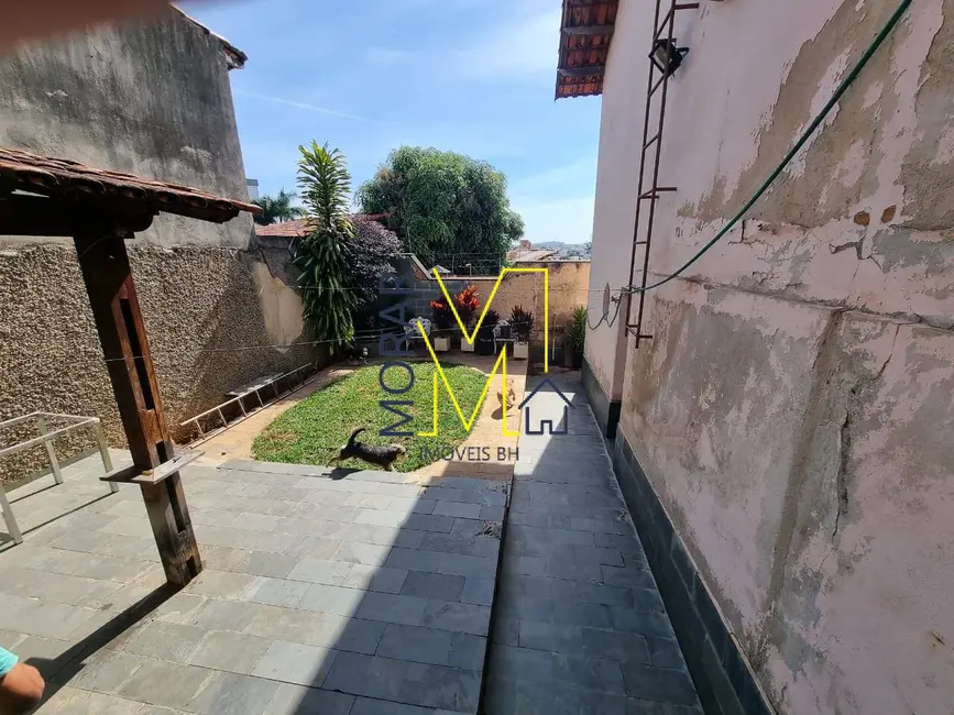 Casa com 3 quartos à venda, 360m2 em Santa Amélia, Belo Horizonte - MG - imagem 6 Foto 6 de Casa com 3 quartos à venda, 360m2 em Santa Amélia, Belo Horizonte - MG