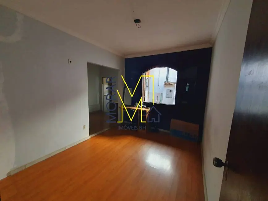 Casa com 4 quartos à venda, 360m2 em Rio Branco, Belo Horizonte - MG - imagem 9 Foto 9 de Casa com 4 quartos à venda, 360m2 em Rio Branco, Belo Horizonte - MG