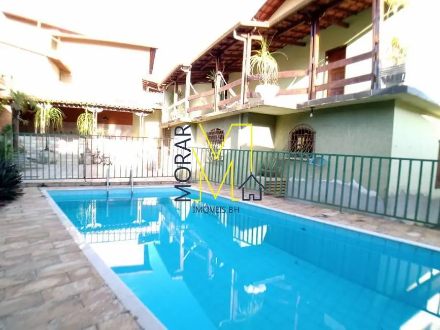 Foto 1 de Casa com 4 quartos à venda, 360m2 em Belo Horizonte - MG