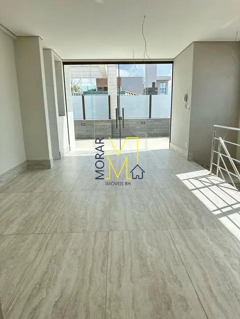 Cobertura com 4 quartos à venda, 160m2 em Itapoã, Belo Horizonte - MG - imagem 2 Foto 2 de Cobertura com 4 quartos à venda, 160m2 em Itapoã, Belo Horizonte - MG