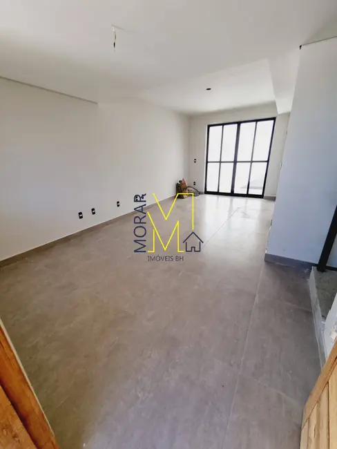 Foto 4 de Casa com 3 quartos à venda, 165m2 em Planalto, Belo Horizonte - MG