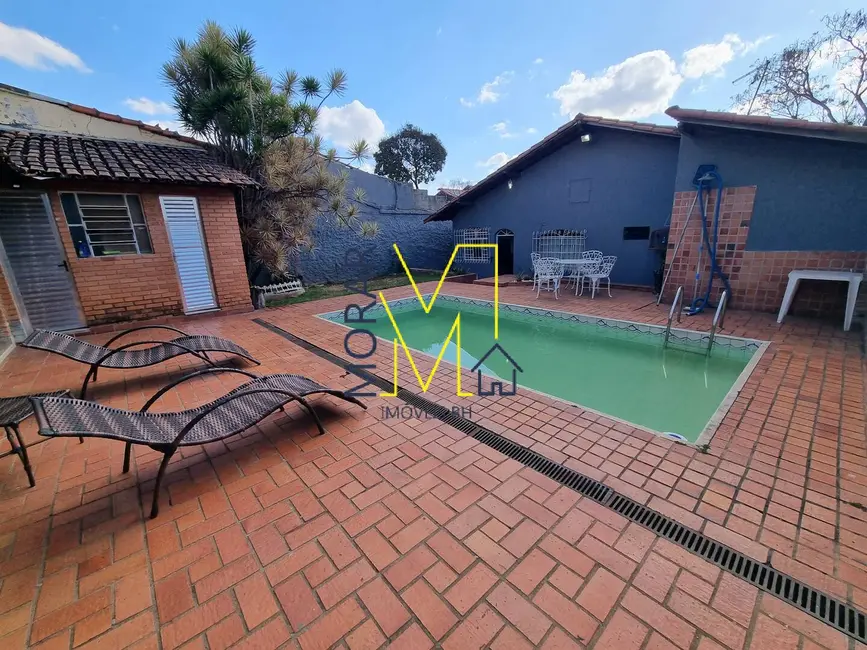 Casa com 3 quartos à venda, 176m2 em Santa Amélia, Belo Horizonte - MG - imagem 3 Foto 3 de Casa com 3 quartos à venda, 176m2 em Santa Amélia, Belo Horizonte - MG