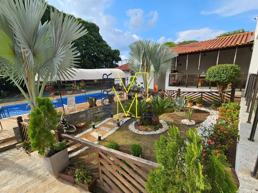 Foto 2 de Casa com 6 quartos à venda, 500m2 em Trevo, Belo Horizonte - MG