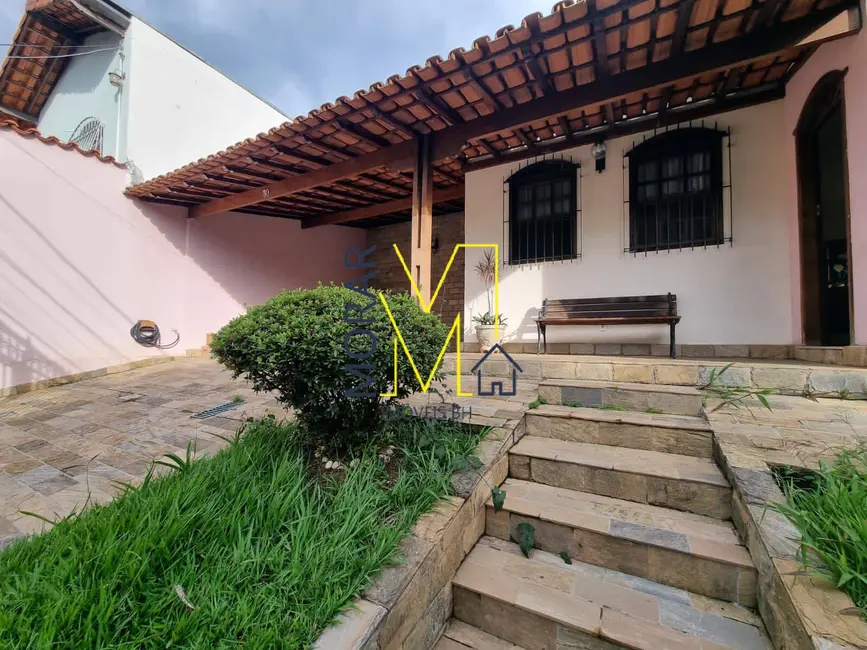 Casa com 4 quartos à venda, 197m2 em Itapoã, Belo Horizonte - MG - imagem 1 Foto 1 de Casa com 4 quartos à venda, 197m2 em Itapoã, Belo Horizonte - MG