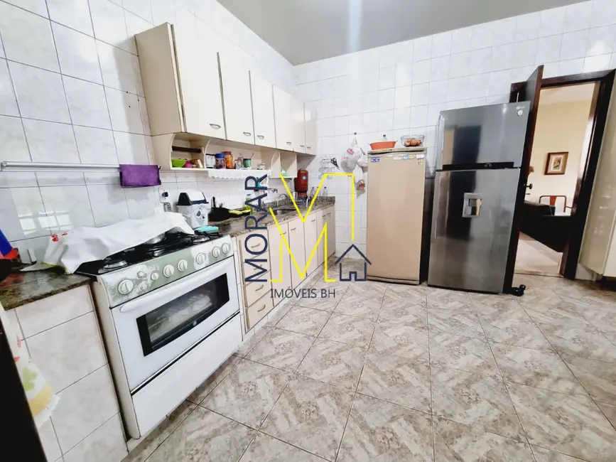 Casa com 4 quartos à venda, 197m2 em Itapoã, Belo Horizonte - MG - imagem 8 Foto 8 de Casa com 4 quartos à venda, 197m2 em Itapoã, Belo Horizonte - MG