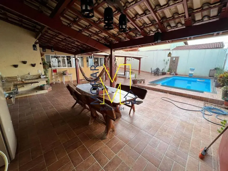 Casa com 5 quartos à venda, 360m2 em Copacabana, Belo Horizonte - MG - imagem 4 Foto 4 de Casa com 5 quartos à venda, 360m2 em Copacabana, Belo Horizonte - MG