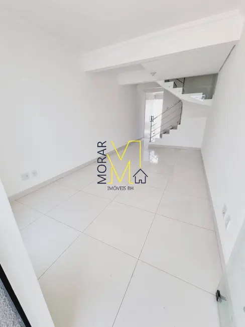Casa com 2 quartos à venda, 68m2 em Belo Horizonte - MG - imagem 1 Foto 1 de Casa com 2 quartos à venda, 68m2 em Belo Horizonte - MG